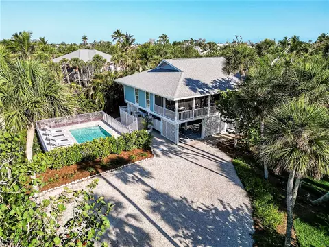 2612 Coconut Dr, Sanibel, FL 33957