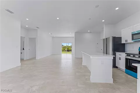 752 Cardinal St E, Lehigh Acres, FL 33974 photo 10