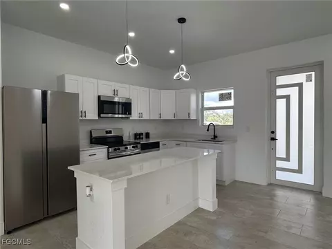 752 Cardinal St E, Lehigh Acres, FL 33974 photo 9