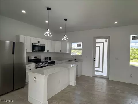 752 Cardinal St E, Lehigh Acres, FL 33974 photo 7