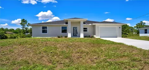 752 Cardinal St E, Lehigh Acres, FL 33974 photo 3