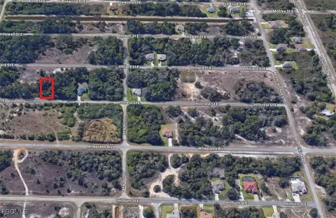 1252 Hillcrest St E, Lehigh Acres, FL 33974 photo 2