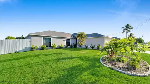 1125 NE 11th Ter, Cape Coral, FL 33909