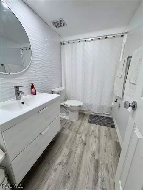 Bath - 4079 Northlight Dr #1802, Naples, FL 34112 photo 5 of 10