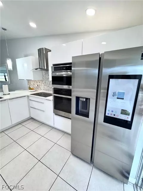 Kitchen - 4079 Northlight Dr #1802, Naples, FL 34112 photo 4 of 11