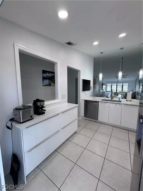 Kitchen - 4079 Northlight Dr #1802, Naples, FL 34112 photo 9 of 11