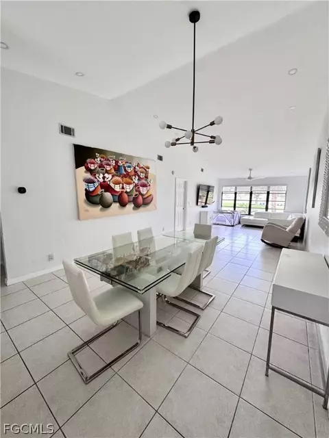 Dining - 4079 Northlight Dr #1802, Naples, FL 34112 photo 1 of 7