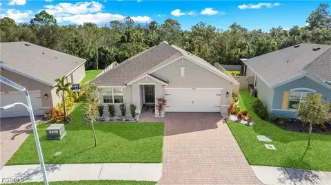 8880 Cascade Price Cir, North Fort Myers, FL 33917