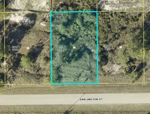 1035 Darlington St, Lehigh Acres, FL 33974