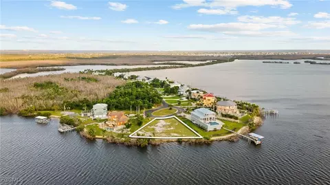 4941 Galt Island Ave, Saint James City, FL 33956