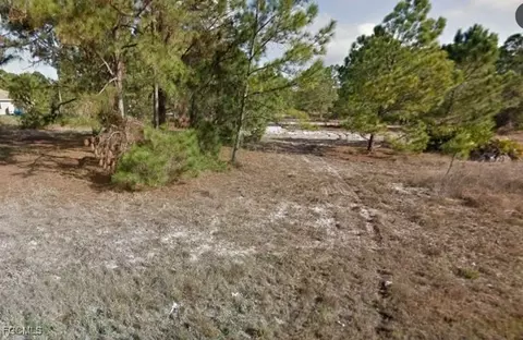 853 Carpenter St E, Lehigh Acres, FL 33974
