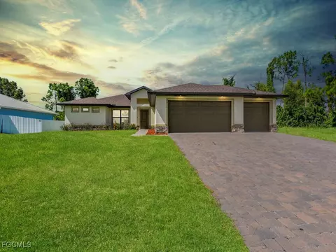 3916 NE 8th Pl, Cape Coral, FL 33909
