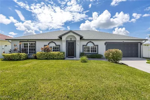 1404 NW 4th St, Cape Coral, FL 33993