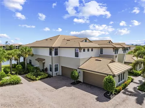 2149 Frangipani Cir #101, Naples, FL 34120