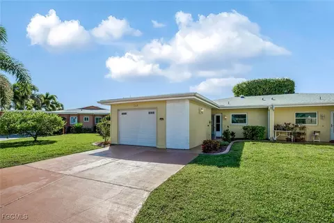2164 Leisure Ln, Fort Myers, FL 33907