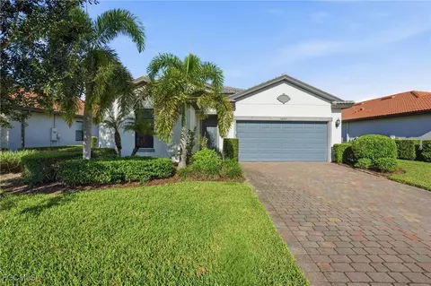 16083 Mistflower Dr, Alva, FL 33920