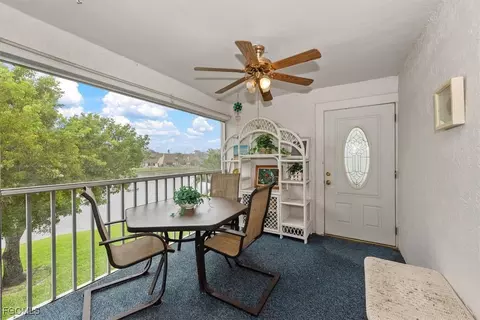 6852 Sandtrap Dr #4, Fort Myers, FL 33919