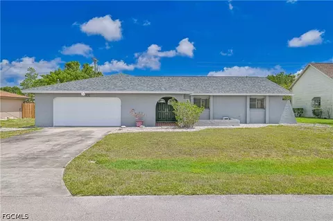 3819 SE 2nd Ave, Cape Coral, FL 33904