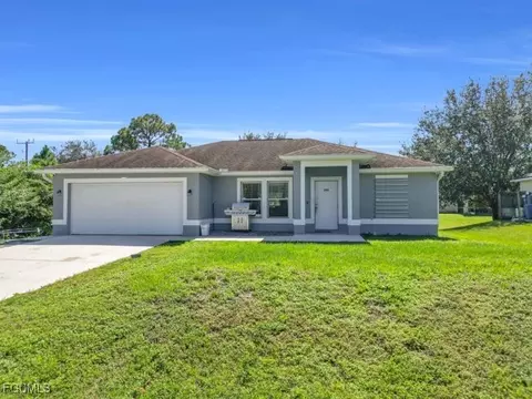 3203 38th St W, Lehigh Acres, FL 33971