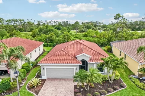 2536 Laurentina Ln, Cape Coral, FL 33909