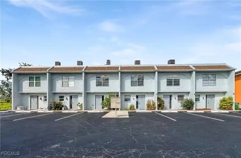 1123 SW 48th Ter #103, Cape Coral, FL 33914