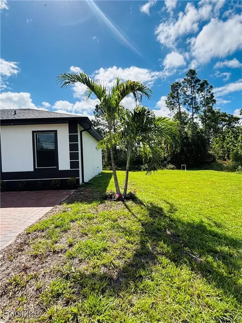 302 E 15th St, Lehigh Acres, FL 33972 photo 7