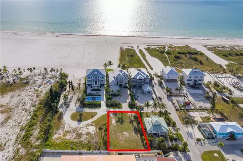 6125 Court St, Fort Myers Beach, FL 33931