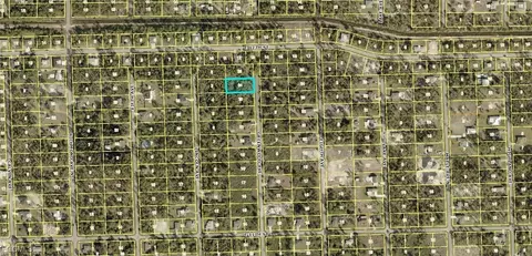 1121 Greenwood Ave, Lehigh Acres, FL 33972