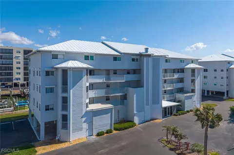 4531 Bay Beach Ln #333, Fort Myers Beach, FL 33931