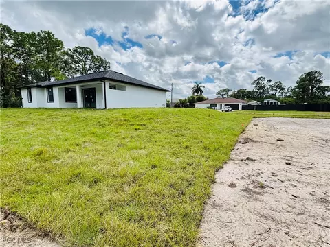 863 Haskell St E, Lehigh Acres, FL 33974 photo 34