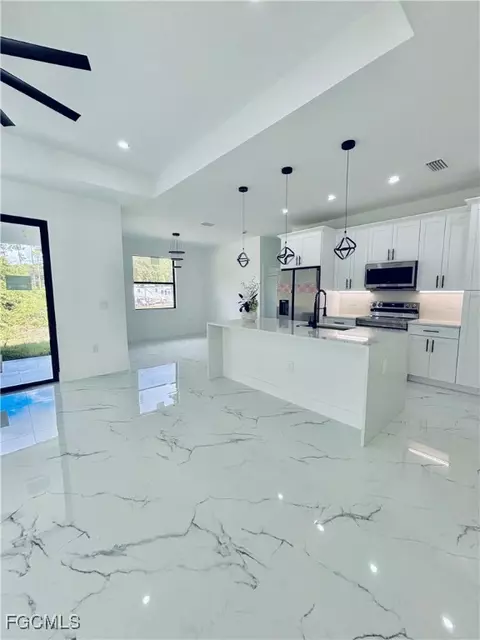 863 Haskell St E, Lehigh Acres, FL 33974 photo 8