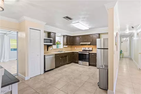 Kitchen - 2248 Ephraim Ave, Fort Myers, FL 33907 photo 1 of 3