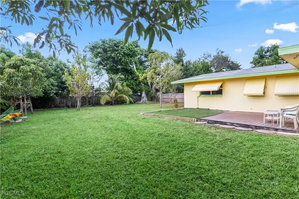 Exterior - 2248 Ephraim Ave, Fort Myers, FL 33907 photo 9 of 10