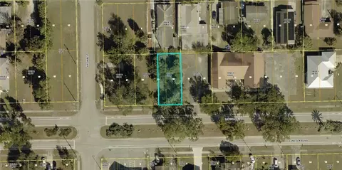 2965 Lincoln Blvd, Fort Myers, FL 33916