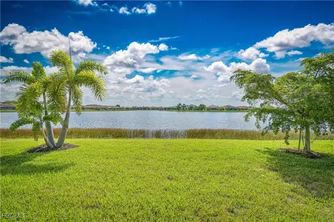 3256 Birch Tree Ln, Alva, FL 33920