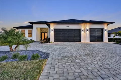 2596 Surfside Blvd, Cape Coral, FL 33914
