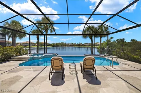 8913 Dartmoor Way, Fort Myers, FL 33908