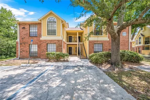 8723 Fancy Finch Dr #101, Tampa, FL 33614