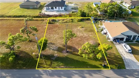 2710 NW 20th Ter, Cape Coral, FL 33993