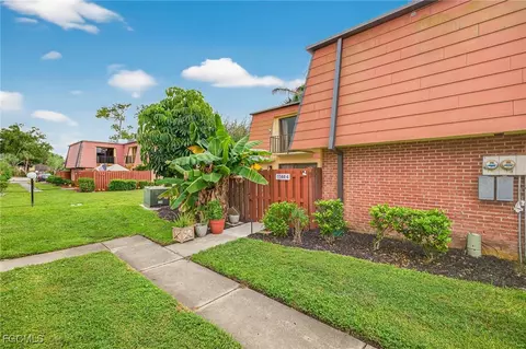 15 Park Meadows Dr #4, Fort Myers, FL 33907