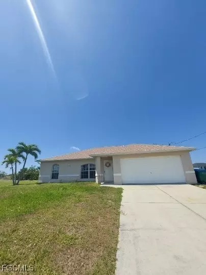 18 NW 29th Pl, Cape Coral, FL 33993