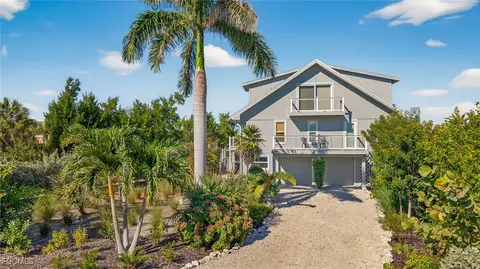 4245 Gulf Pines Dr, Sanibel, FL 33957