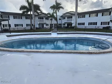 3704 Broadway #105, Fort Myers, FL 33901