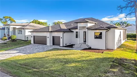 3955 Bennett Ln, Bonita Springs, FL 34134