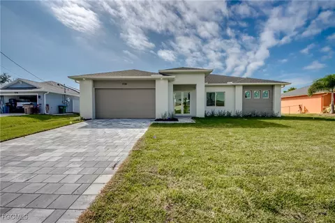 1720 SW 3rd St, Cape Coral, FL 33991