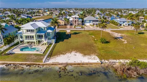 3429 1st Ave, Saint James City, FL 33956