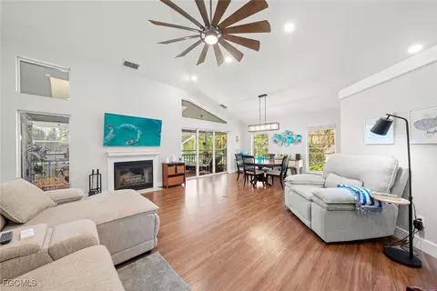 2011 Mitzi Ln, Sanibel, FL 33957