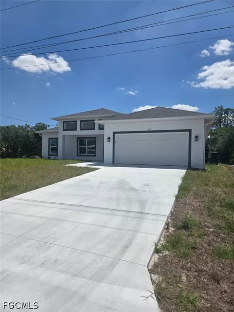 2507 53rd St SW, Lehigh Acres, FL 33976