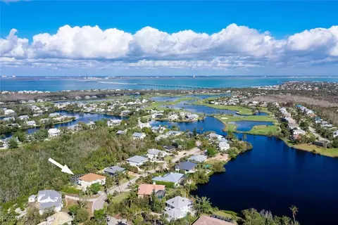 1426 Sand Castle Rd, Sanibel, FL 33957