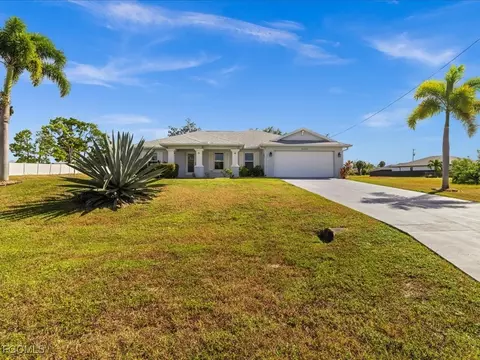 4427 NE 21st Pl, Cape Coral, FL 33909